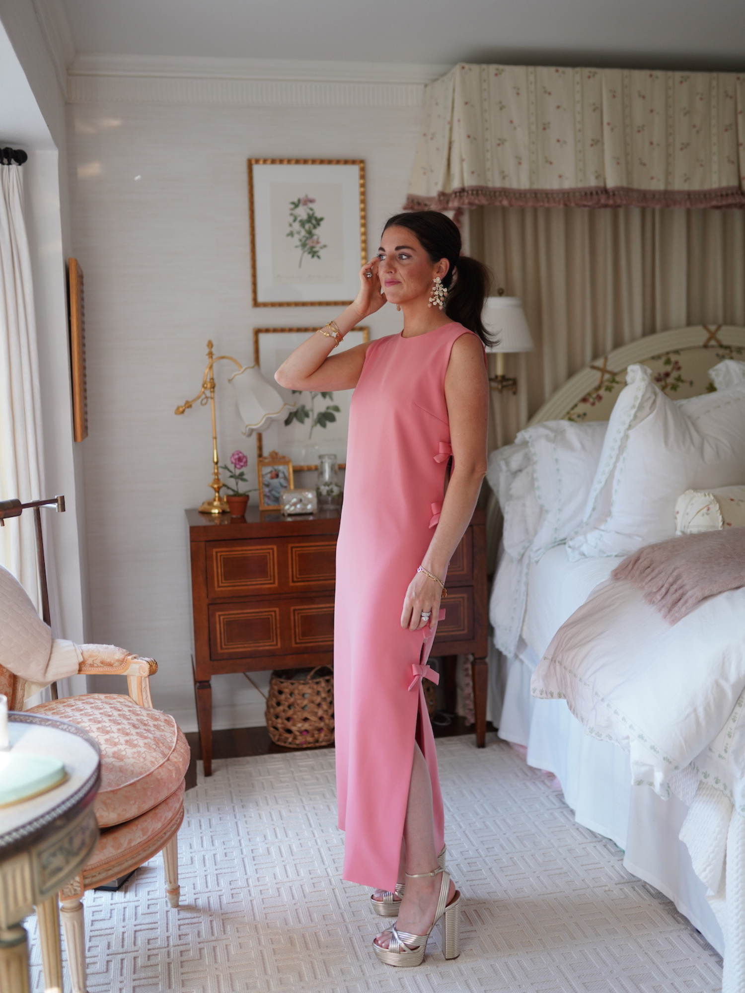 This Jewel Box of a Bedroom is Cozy in Cashmere Wallpaper