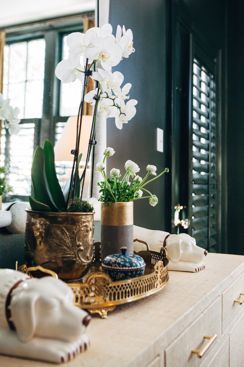 A Peek Into Designer Meredith's Elegant Living Room Refresh Featuring ...