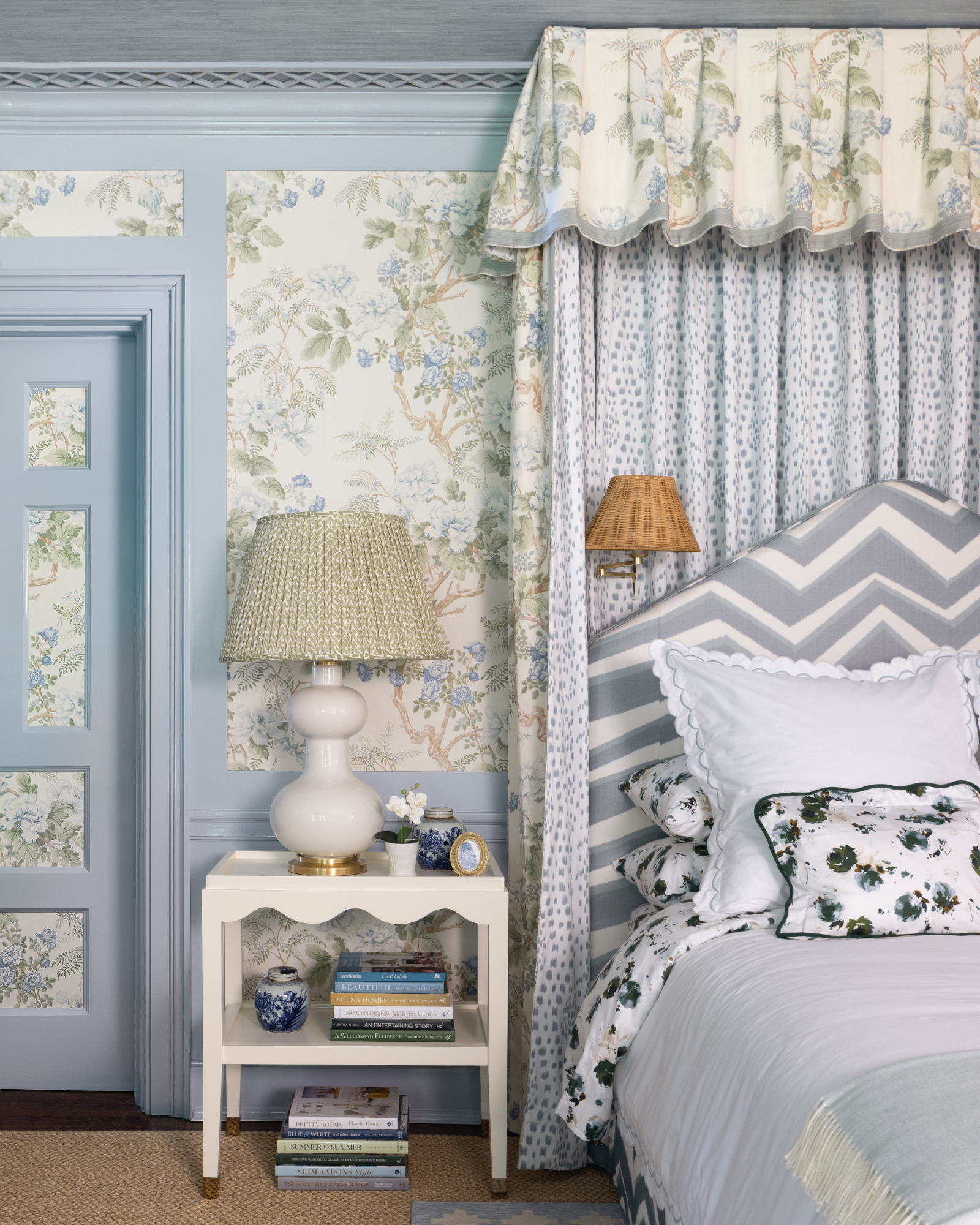 Seaside Wavy Side Table