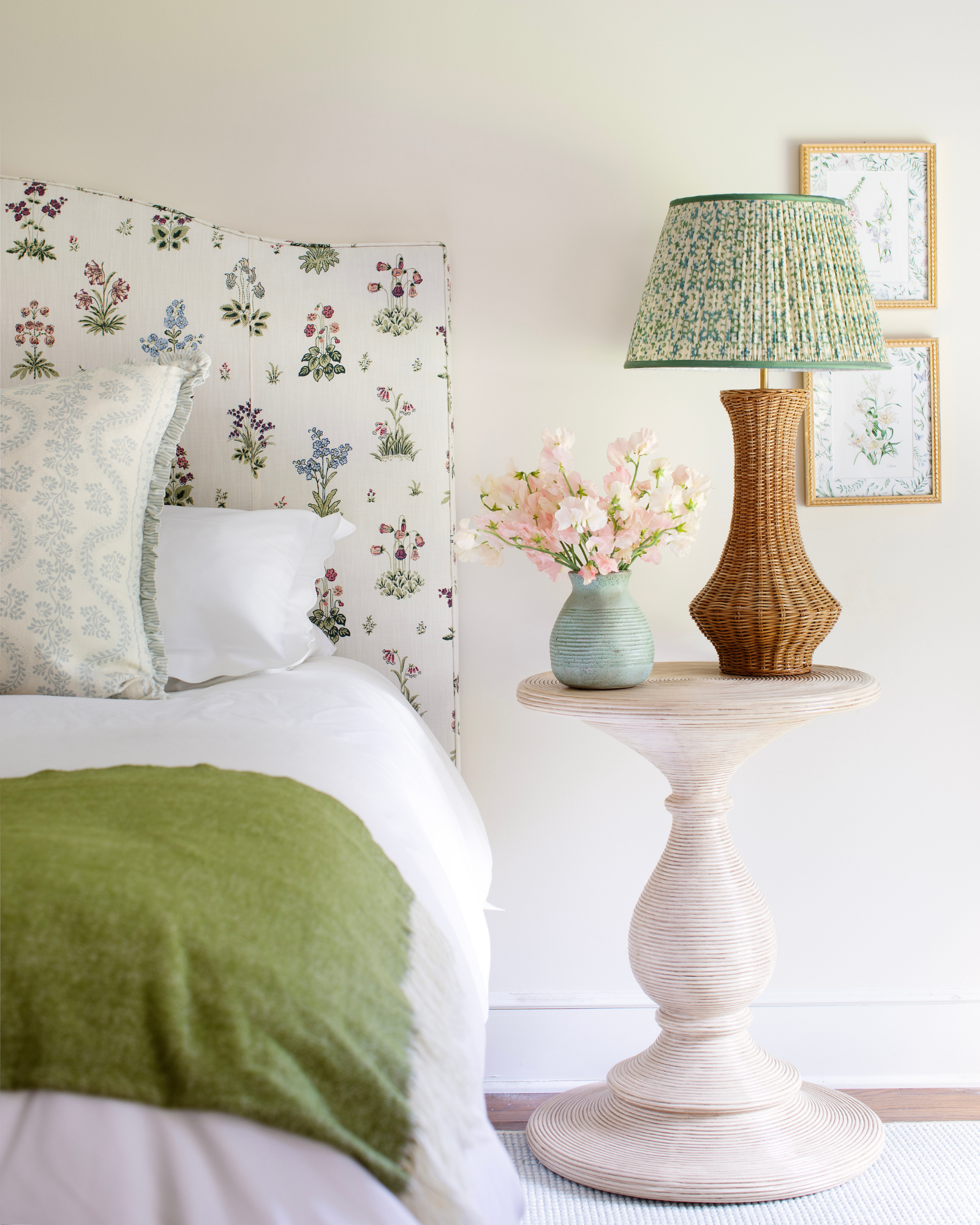 Hampton Bed