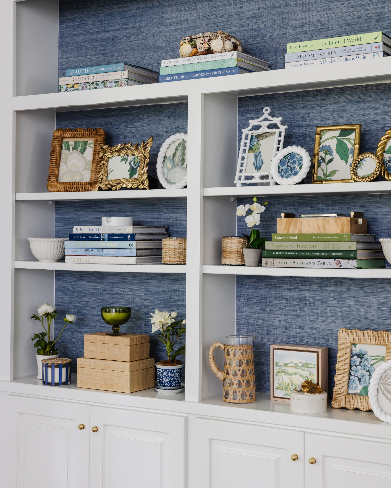 White Ranunculus in Mini Pot