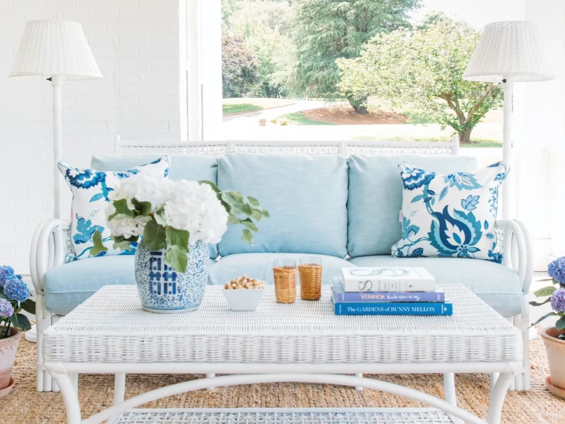 How to Create an Outdoor Space That Feels Like a Cozy Second Living Room