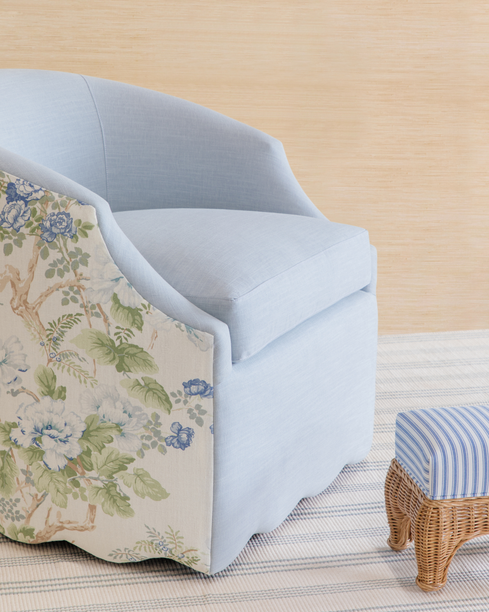 Two-Tone Gigi Wavy Swivel - Chinese Peony