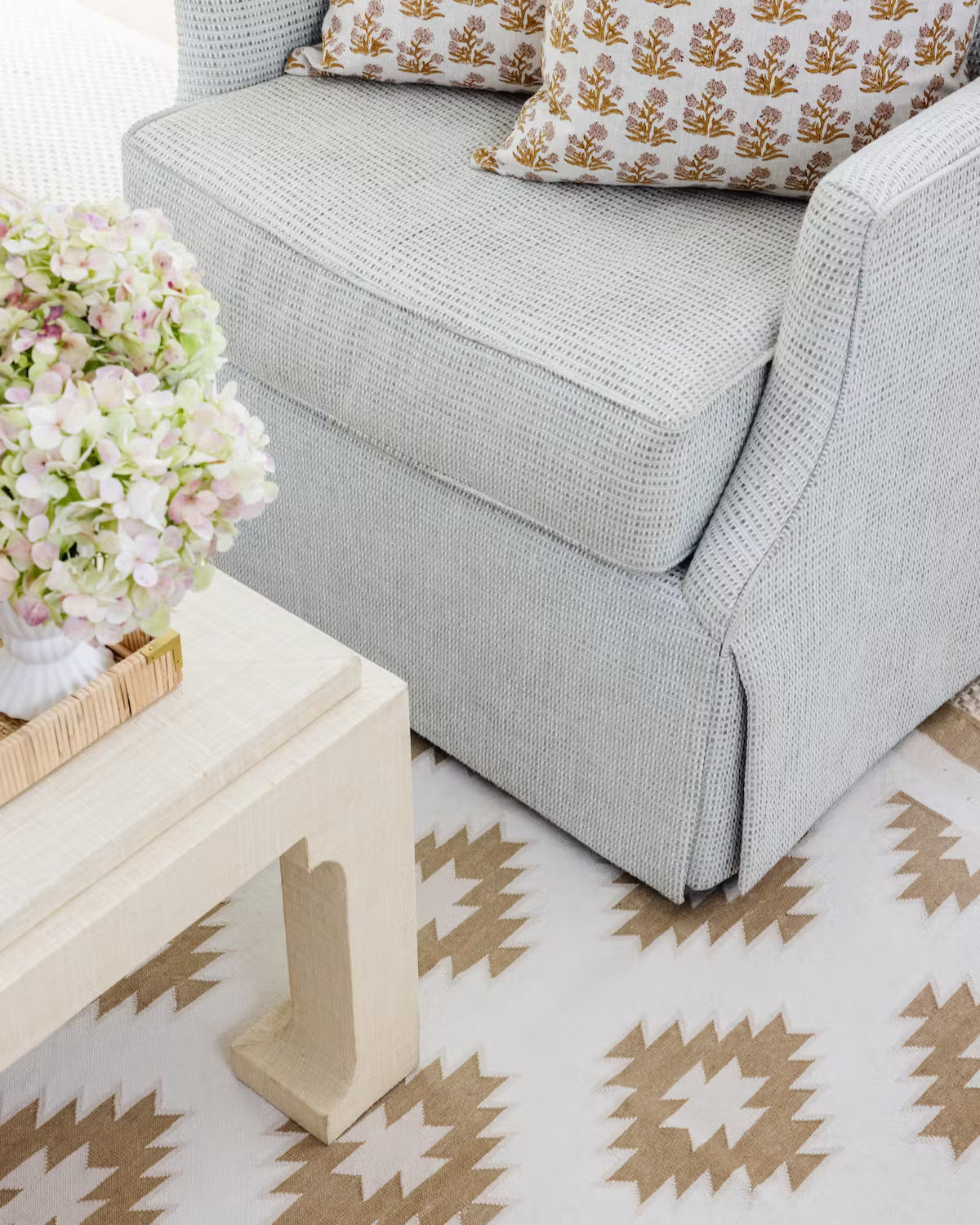Poppy Swivel