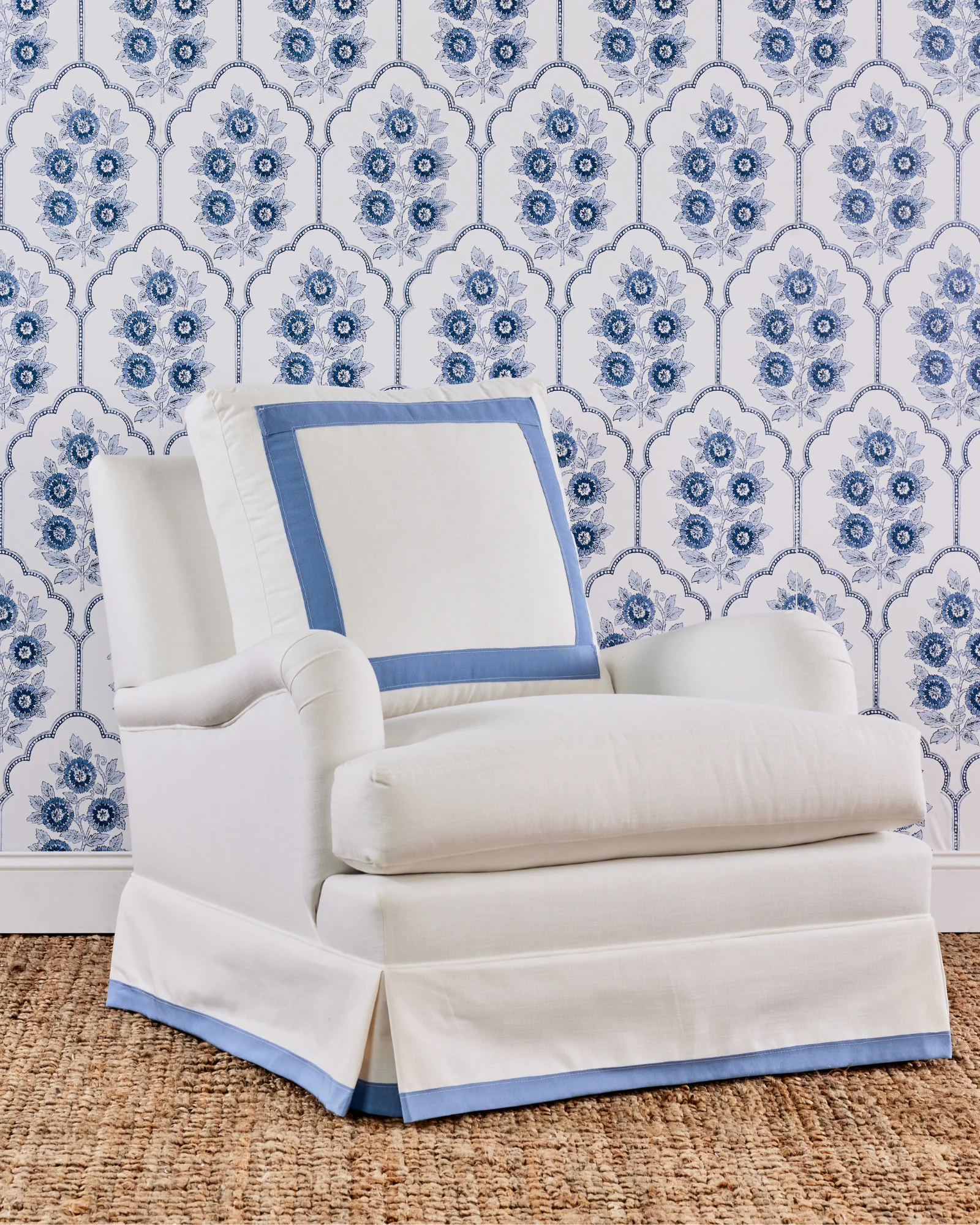 Aurora Tape Trim Chair