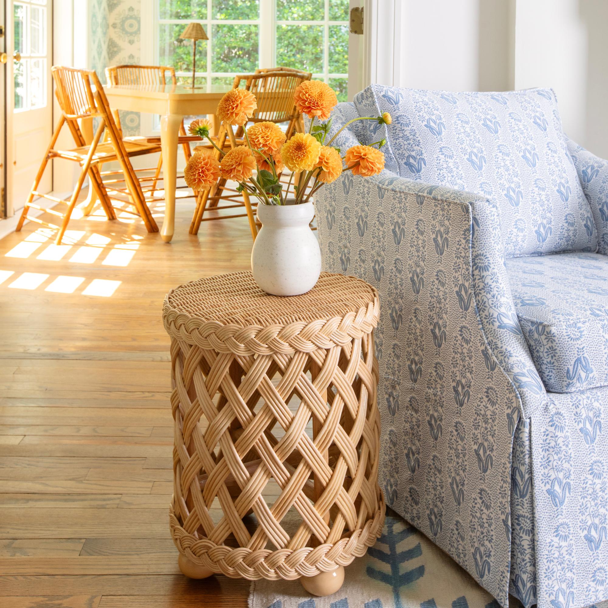 Poppy Swivel - Petite