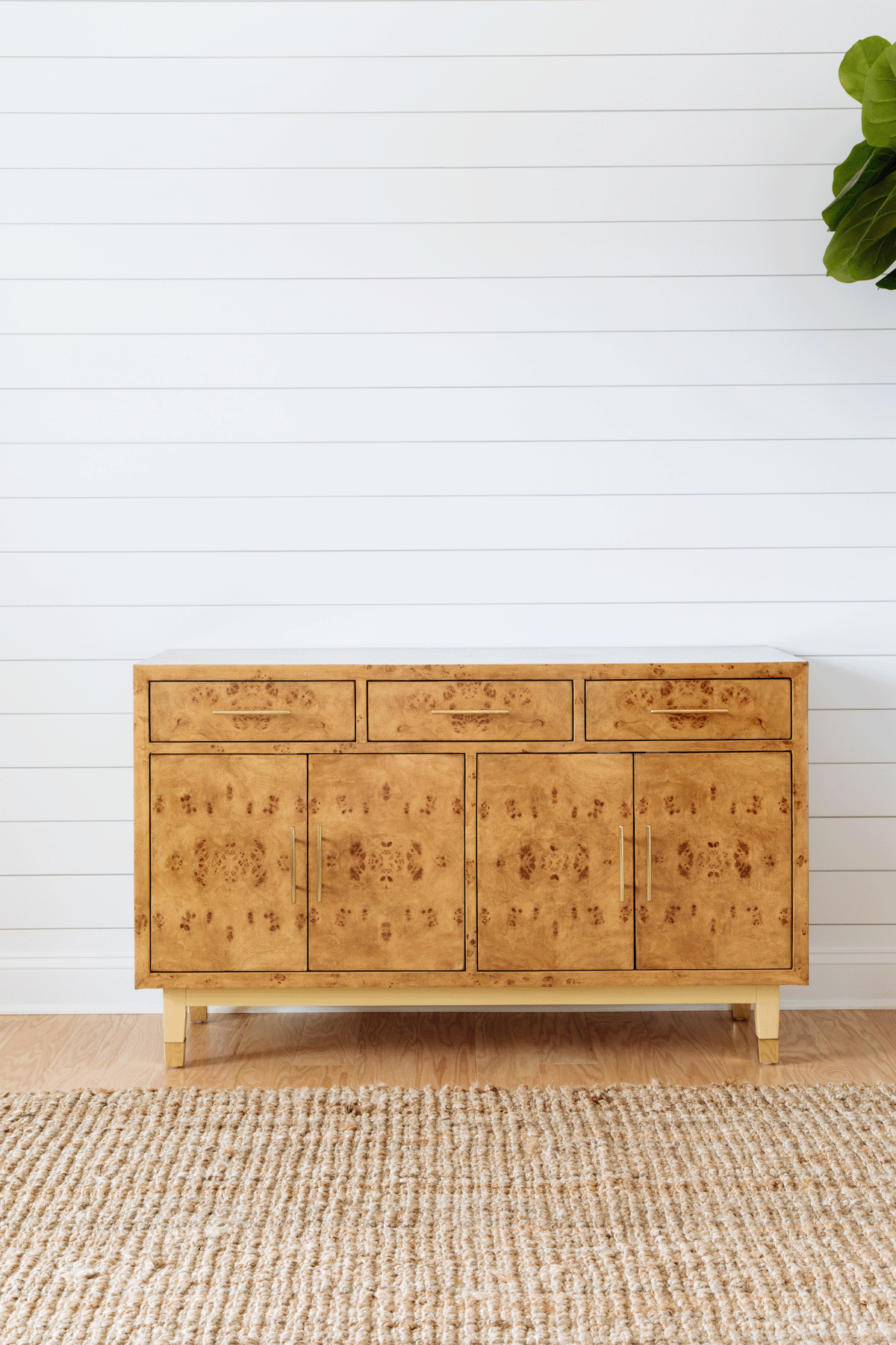 Roxy Shares a Step-by-Step Guide to Styling a Functional Entryway