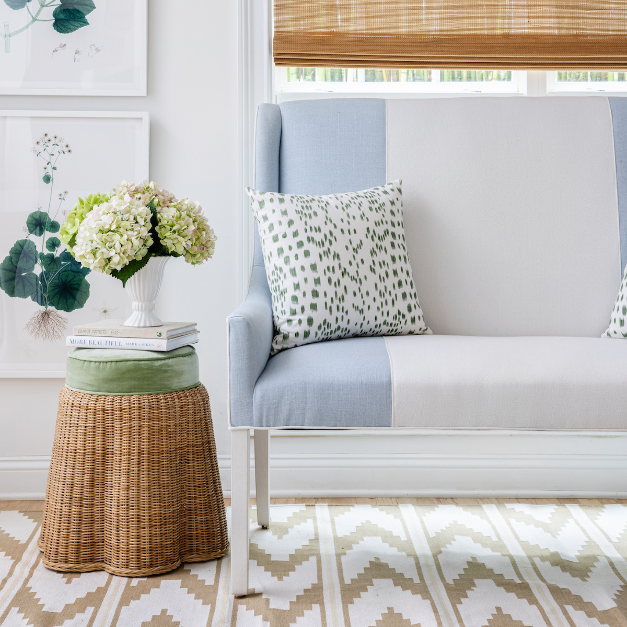 Saybrook Settee Striped